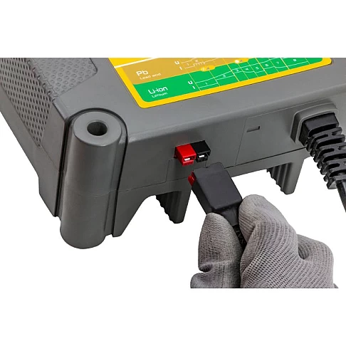 Зарядное и обслуживающее устройство для аккумуляторов GYSFLASH 20.12/24 PL