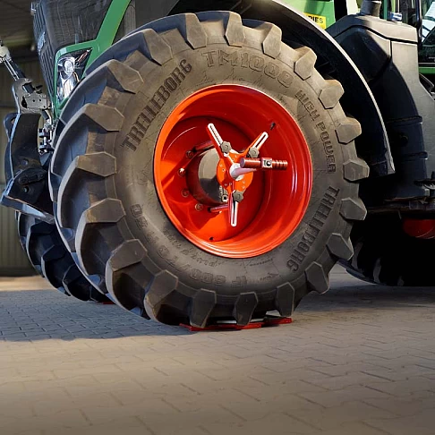 Wheel alignment system for agricultural machinery Haweka AXIS50 LM