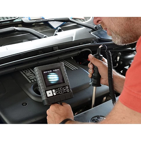 Handheld videoscope with 28 mm IP68 camera