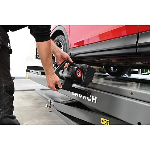 Belaidis 3D ratų suvedimo stendas X-613 Standart Launch