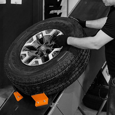 Tire Conveyor Martins Industries TC-18